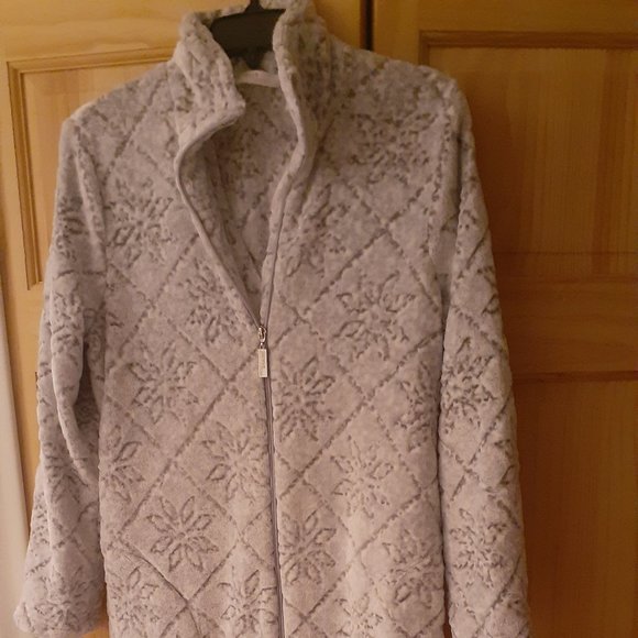 Jasmine Rose Intimates & Sleepwear Jasmine Rose Robe Poshmark